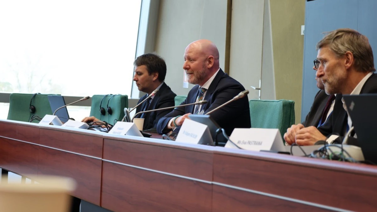 Panel bestående av 3 deltakere. 